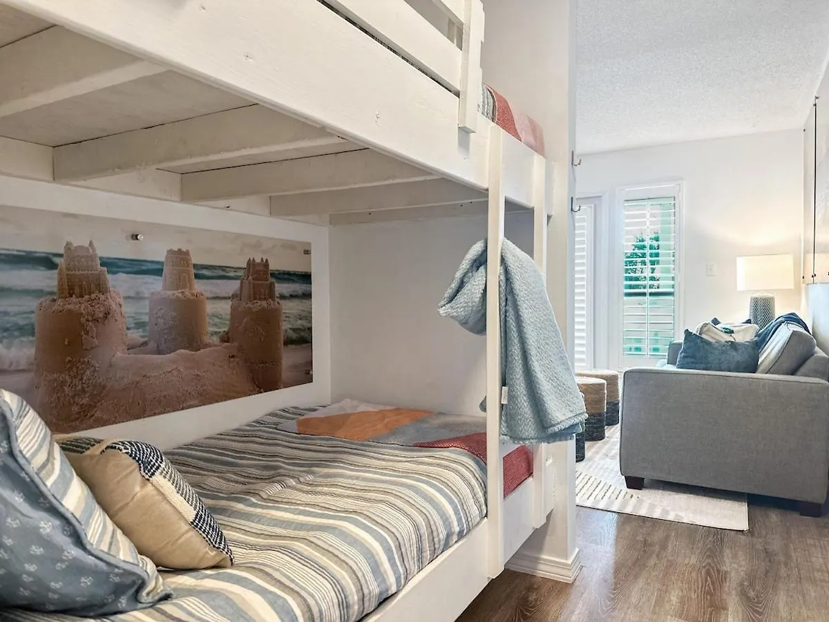 Holiday home Sunrise Destin-Ation Beach View Heated Pool United States
